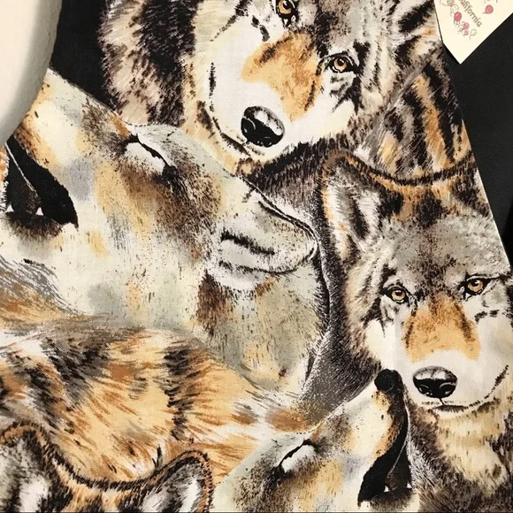 Joanie Batchelor Handmade Wolf Print Vest - Picture 4 of 10